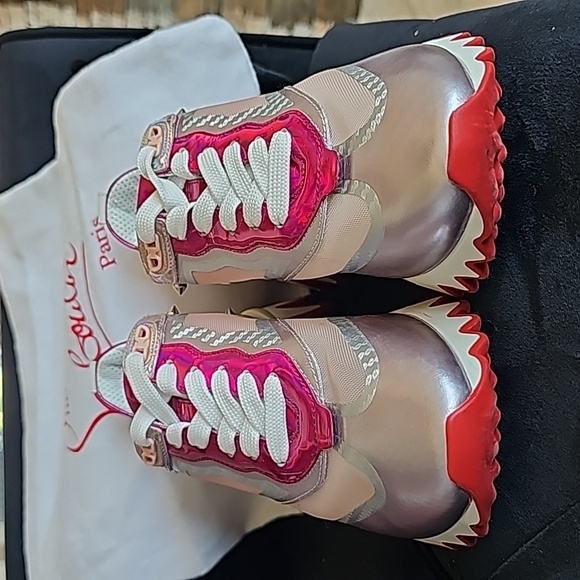 🔥 Loubi Sharks🔥 Like New Condtion - Picture 2 of 9